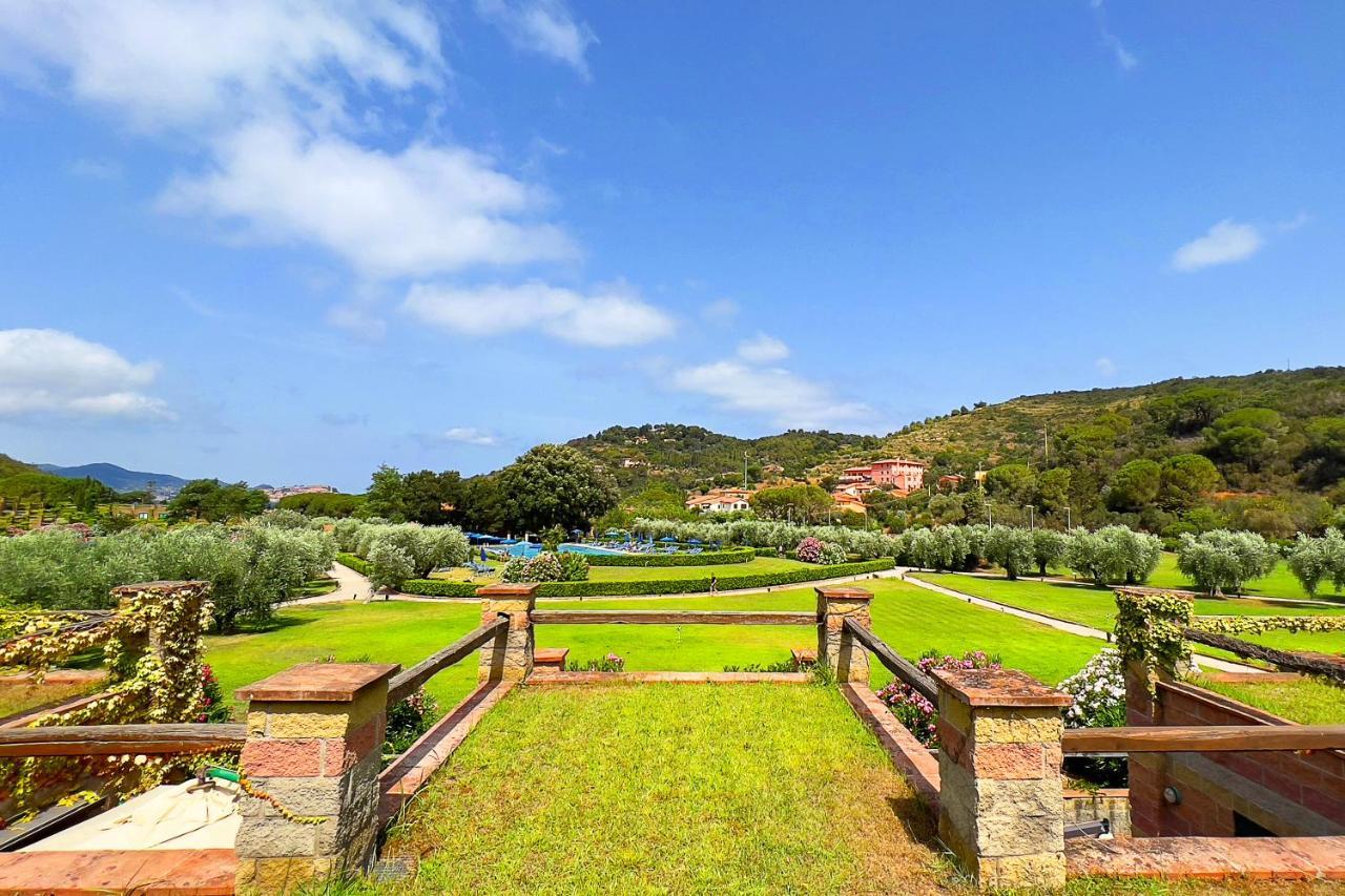 Villa Bilocale Sant'Anna Vicolo Del Mughetto Exterior foto